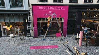Anton Berg’s pop-up ‘sold’ chocolates for pledges